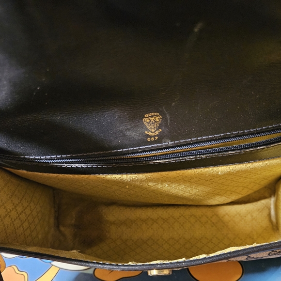Gucci Monogram Shoulder Bag - Picture 7 of 12
